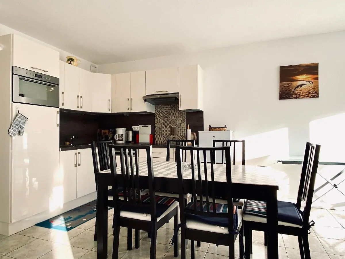 Apartment Ref 062 Appartement T3 Pour Quatre Personnes Proche Port Crouesty A Arzon